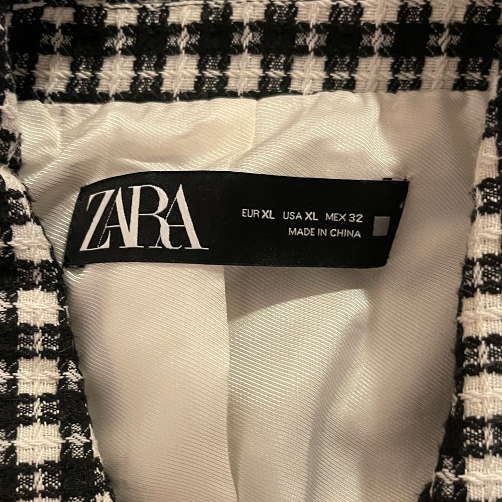 Zara Monochrome Houndstooth Jacket